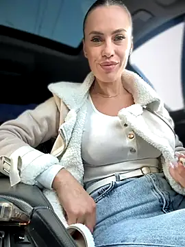  JessyRey  online show from 4, 12, 2025