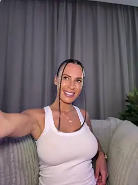 Snapshot of _JessyRey_ chatting on 9, 7, 2026 JessyRey online show from 9, 7, 2026