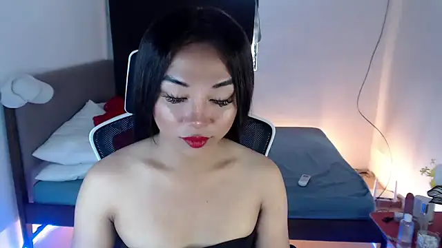 SultryCyraFoxmore online show from 17, 9, 2025