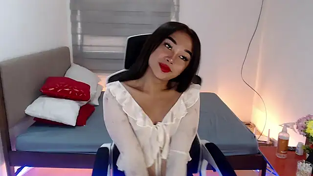 SultryCyraFoxmore online show from 14, 9, 2025