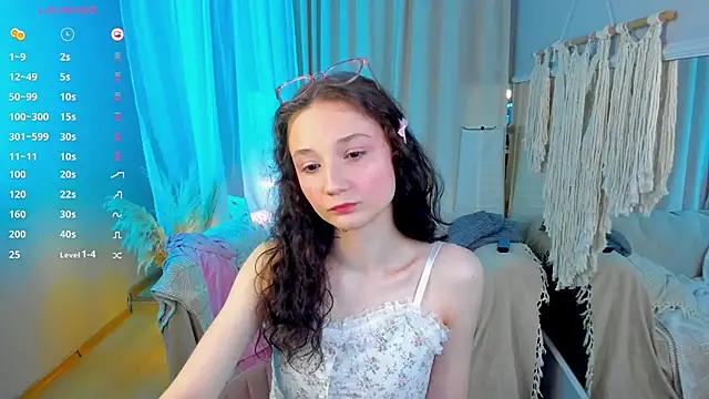 MilliMouse online show from 11, 10, 2025