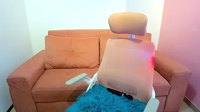 Emiss Jones online show from 6, 1, 2026