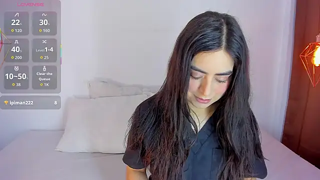 sashaa petit online show from 25, 11, 2025