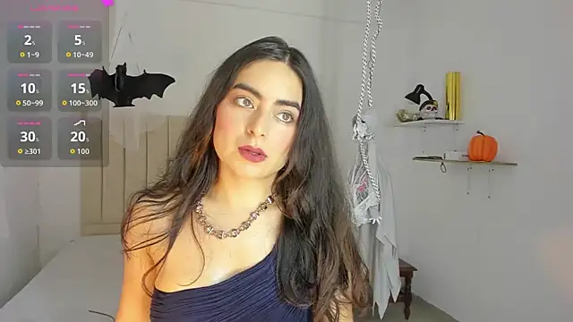 sashaa petit online show from 30, 10, 2025