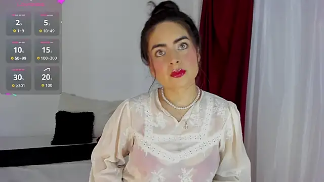 sashaa petit online show from 11, 11, 2025