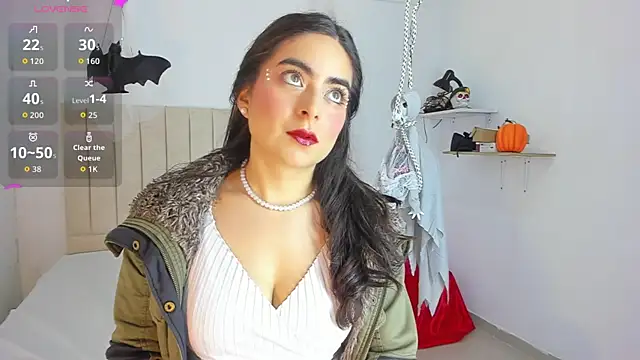 sashaa petit online show from 22, 10, 2025