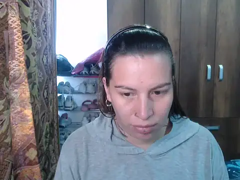 cloequeen15 online show from 8, 1, 2026