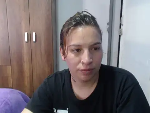 cloequeen15 online show from 13, 11, 2025