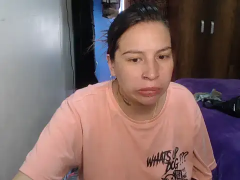 Snapshot of cloequeen15 chatting on 13, 3, 2026 cloequeen15 online show from 13, 3, 2026