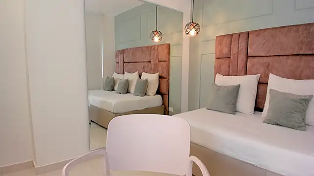 hannah miltonn online show from 10, 9, 2025