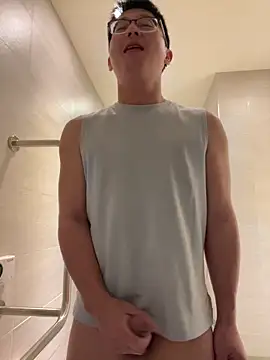 maxime0928 online show from 4, 4, 2026