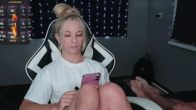 -DarkPrincess- online show from 13, 9, 2025