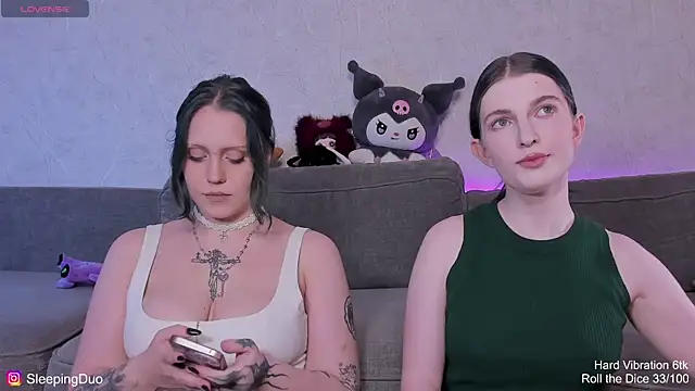 Threesomebabes online show from 13, 7, 2026