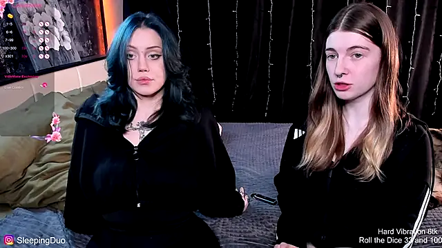 Snapshot of Threesomebabes chatting on 18, 11, 2025 Threesomebabes online show from 18, 11, 2025