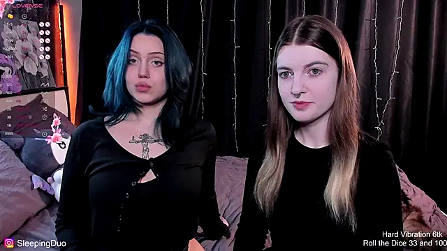 Snapshot of Threesomebabes chatting on 29, 11, 2025 Threesomebabes online show from 29, 11, 2025