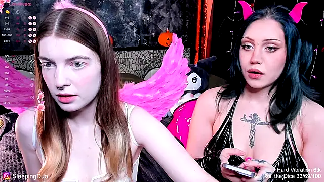 Snapshot of Threesomebabes chatting on 31, 10, 2025 Threesomebabes online show from 31, 10, 2025