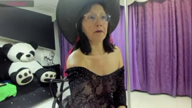 Snapshot of Oriana_Jhonson chatting on 2, 11, 2025 Oriana Jhonson online show from 2, 11, 2025