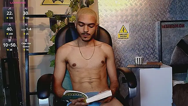 Snapshot of MarcusRain_ chatting on 3, 2, 2026 MarcusRain online show from 3, 2, 2026