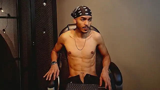 Snapshot of MarcusRain_ chatting on 8, 2, 2026 MarcusRain online show from 8, 2, 2026