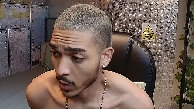 Snapshot of MarcusRain_ chatting on 21, 2, 2026 MarcusRain online show from 21, 2, 2026