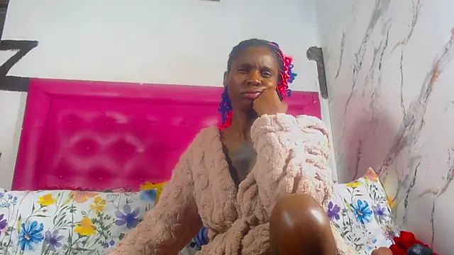 LoloQueen5 online show from 2, 7, 2026