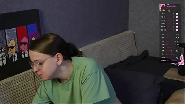 Violetwin online show from 3, 4, 2026