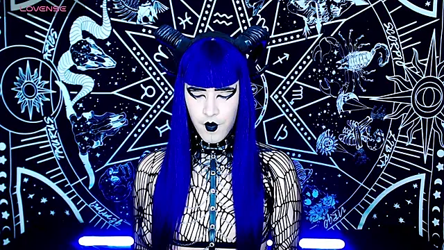 naomi satan online show from 16, 10, 2025