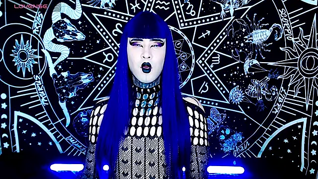 naomi satan online show from 29, 10, 2025