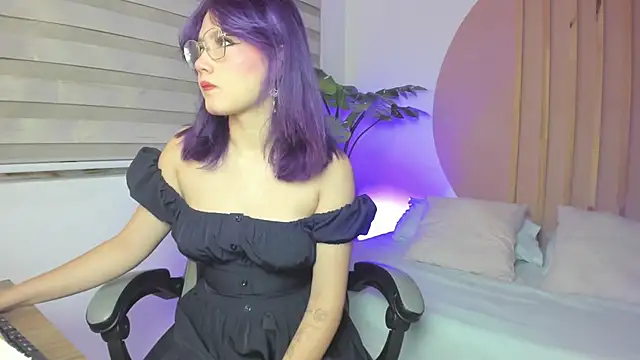 Snapshot of rei_cos chatting on 30, 9, 2025 rei cos online show from 30, 9, 2025