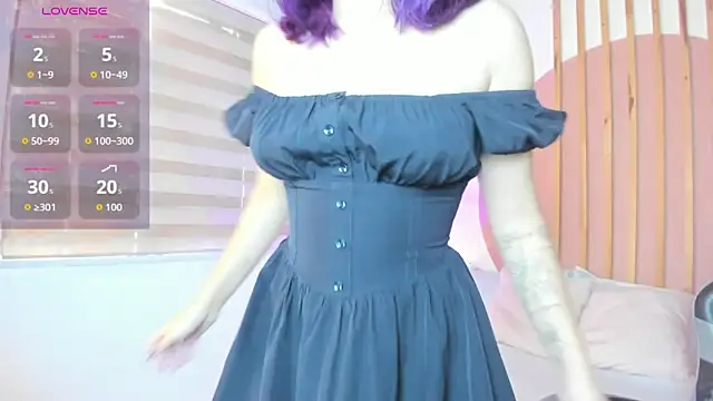 Snapshot of rei_cos chatting on 9, 10, 2025 rei cos online show from 9, 10, 2025