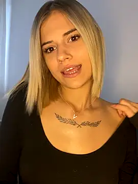 AishaKali online show from 3, 10, 2025