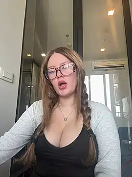 Snapshot of cherryrosealiee chatting on 15, 7, 2026 cherryrosealiee online show from 15, 7, 2026