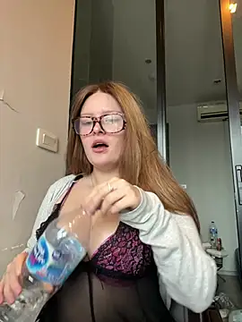 Snapshot of cherryrosealiee chatting on 16, 7, 2026 cherryrosealiee online show from 16, 7, 2026