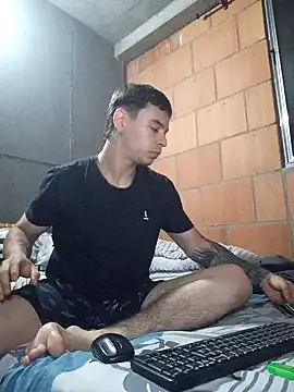 Killua Zoldyck420 online show from 11, 11, 2025