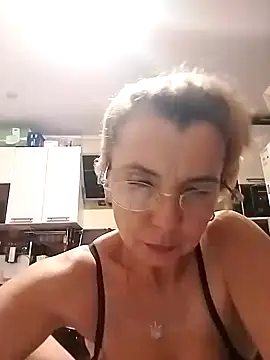 Snapshot of natasha251 chatting on 5, 12, 2025 natasha251 online show from 5, 12, 2025