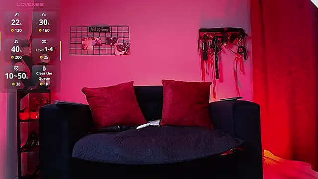 Daphne Clarke online show from 3, 11, 2025