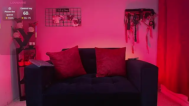 Daphne Clarke online show from 18, 11, 2025