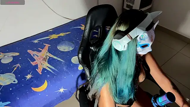 Snapshot of bluesubmissive chatting on 2, 12, 2025 bluesubmissive online show from 2, 12, 2025