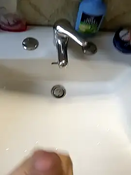 Snapshot of Empi19cm chatting on 17, 9, 2025 Empi19cm online show from 17, 9, 2025