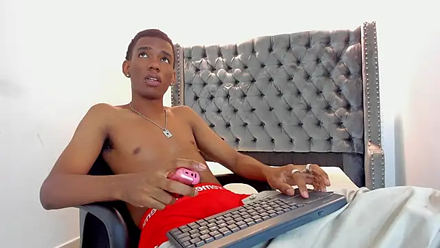 nero reyd online show from 11, 11, 2025