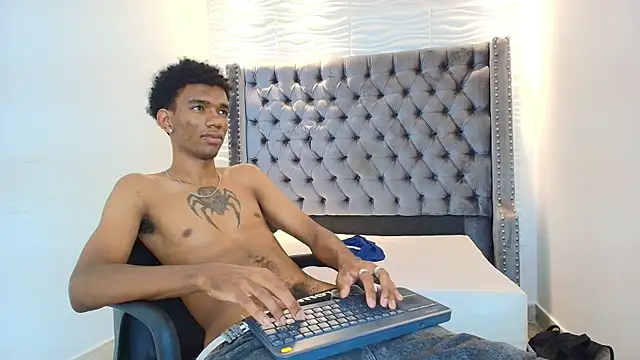 nero reyd online show from 8, 7, 2026