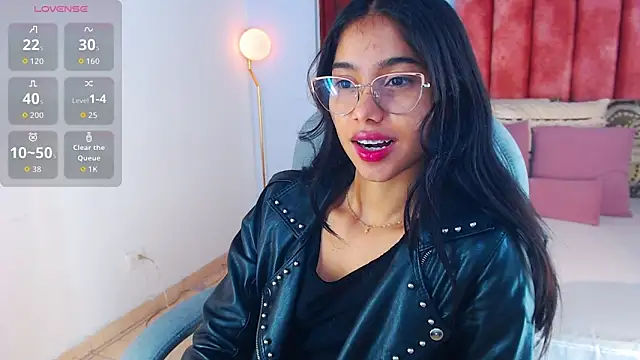 Milaa Star  online show from 24, 10, 2025