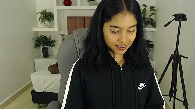 Milaa Star  online show from 7, 2, 2026