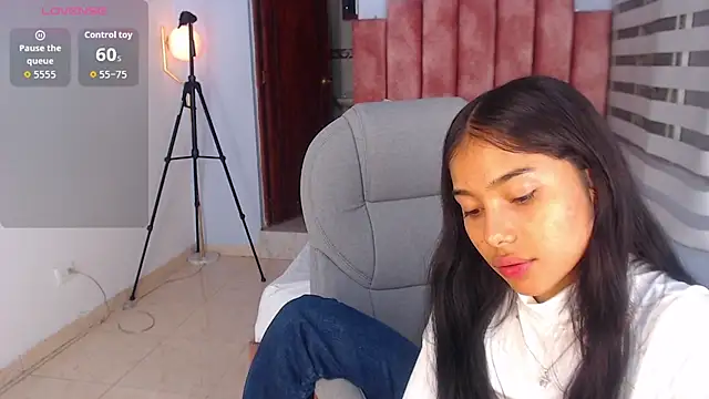 Milaa Star  online show from 12, 9, 2025