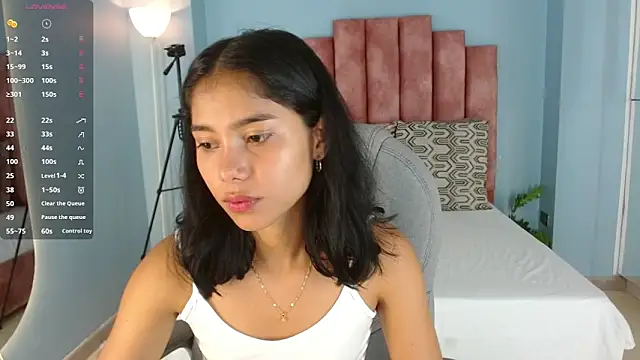 Milaa Star  online show from 26, 2, 2026