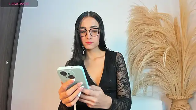 Noami Rose online show from 11, 1, 2026