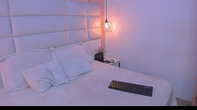 Salome Smitth 1 online show from 12, 4, 2026