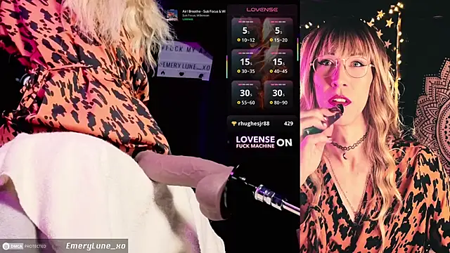 Snapshot of EmeryLune_xo chatting on 11, 1, 2026 EmeryLune xo online show from 11, 1, 2026