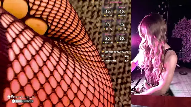 Snapshot of EmeryLune_xo chatting on 5, 12, 2025 EmeryLune xo online show from 5, 12, 2025