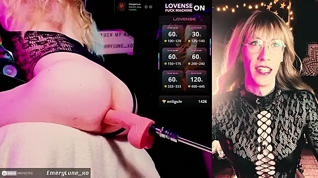 Snapshot of EmeryLune_xo chatting on 1, 2, 2026 EmeryLune xo online show from 1, 2, 2026